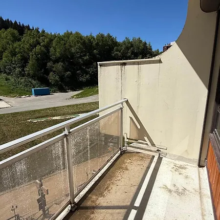 3 Couchages Au Pied Des Pistes Avec Balcon - Fr-1-557-86